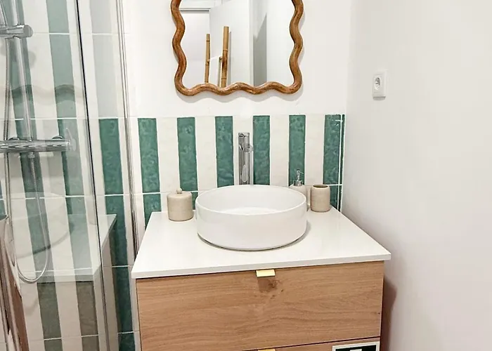 The Ocean Breeze 1br In Caparica, By 315lisbon * Costa de Caparica